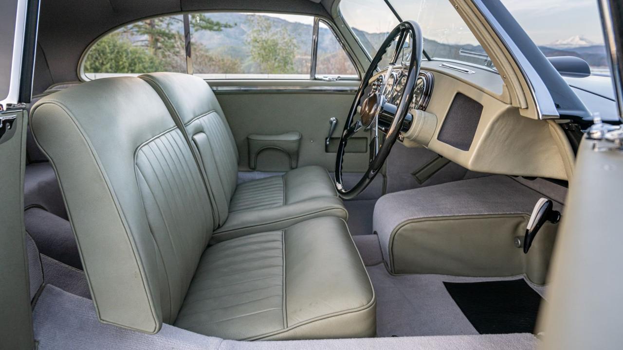 1950 Aston Martin DB2 Sports Saloon