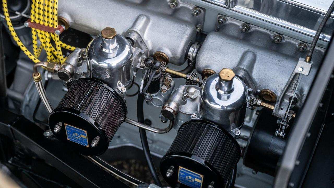 1950 Aston Martin DB2 Sports Saloon