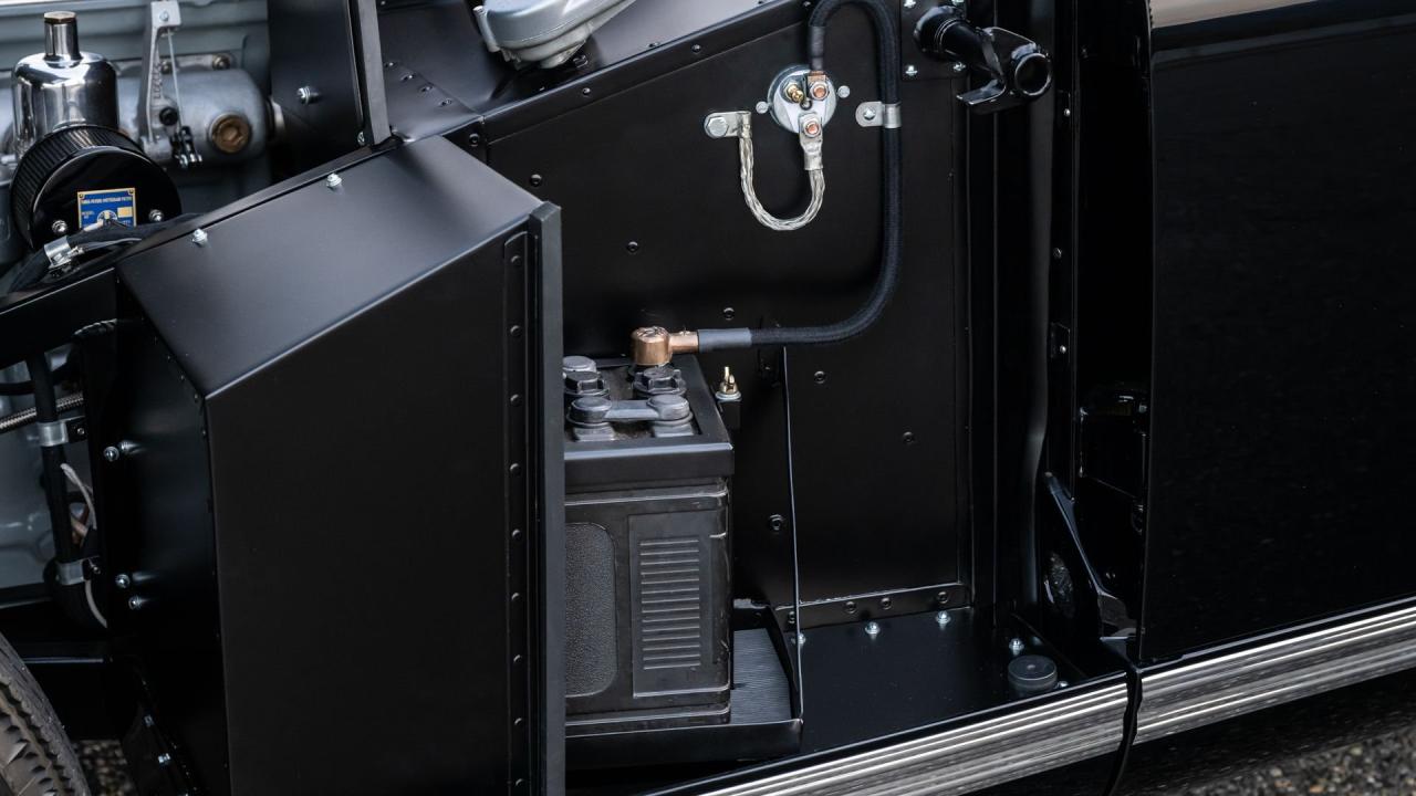 1950 Aston Martin DB2 Sports Saloon