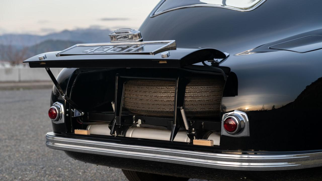 1950 Aston Martin DB2 Sports Saloon