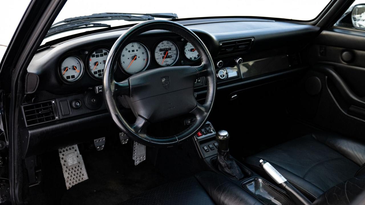 1997 Porsche 911 Carrera 4S