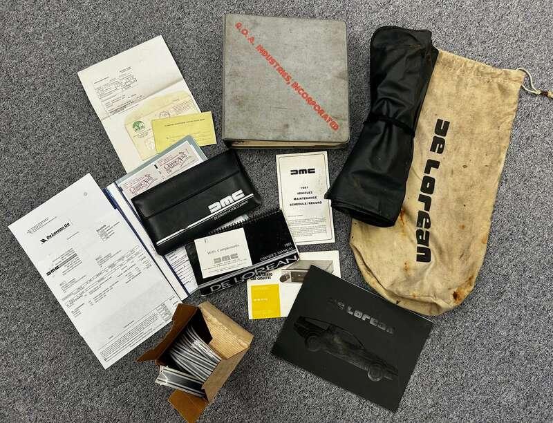 1981 DeLorean DMC-12