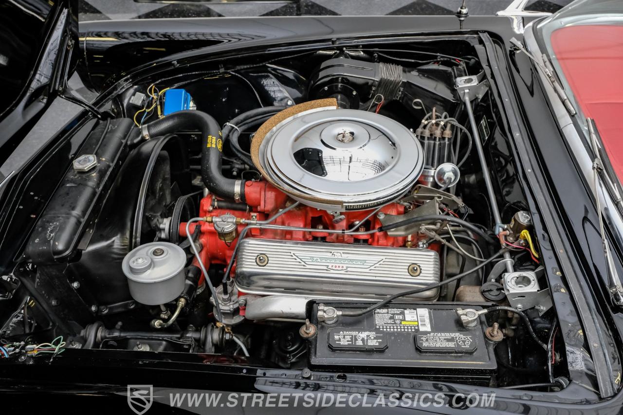 1957 Ford Thunderbird