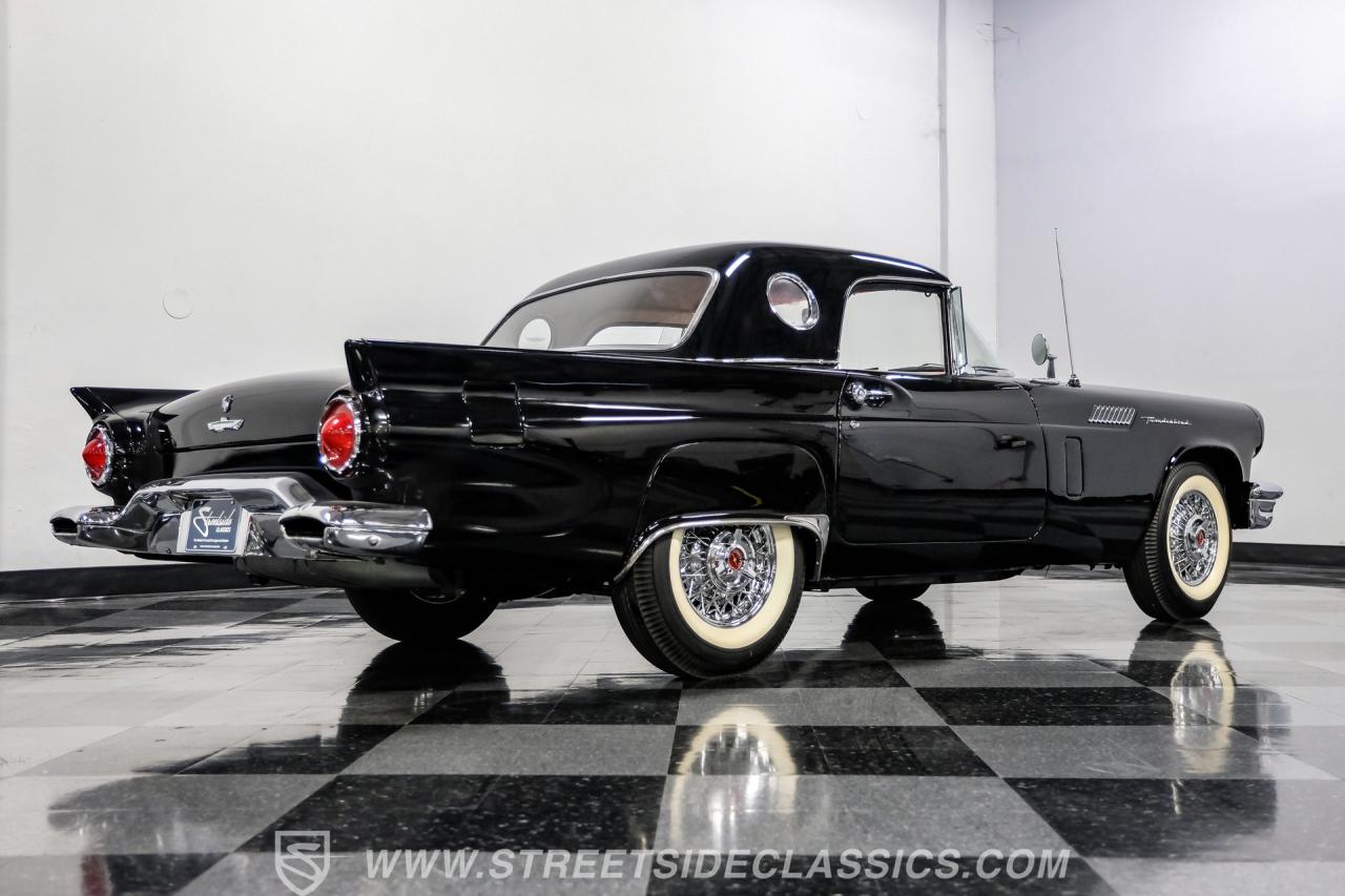 1957 Ford Thunderbird