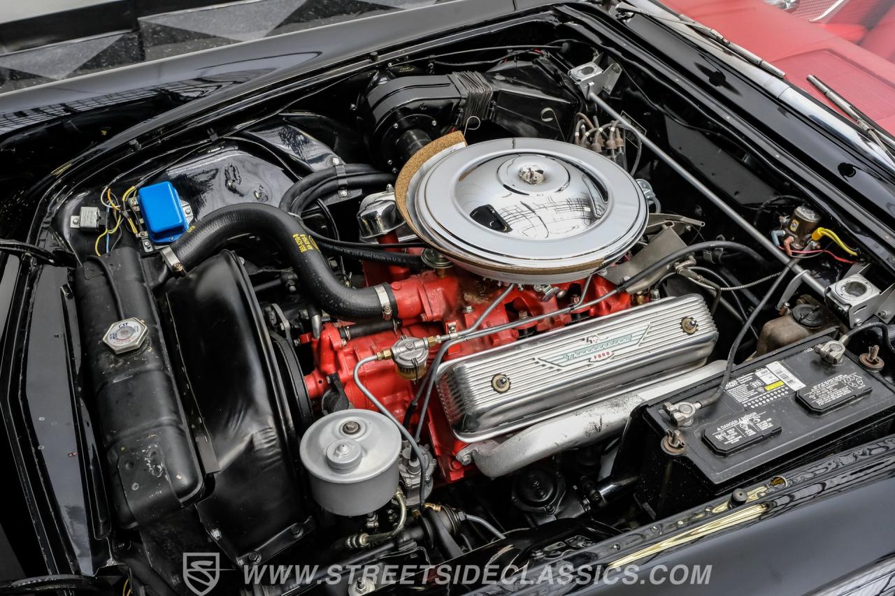 1957 Ford Thunderbird