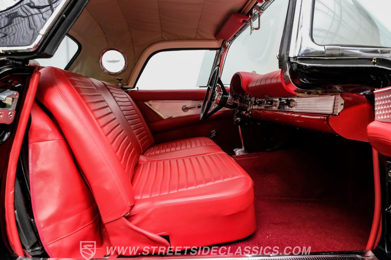 1957 Ford Thunderbird