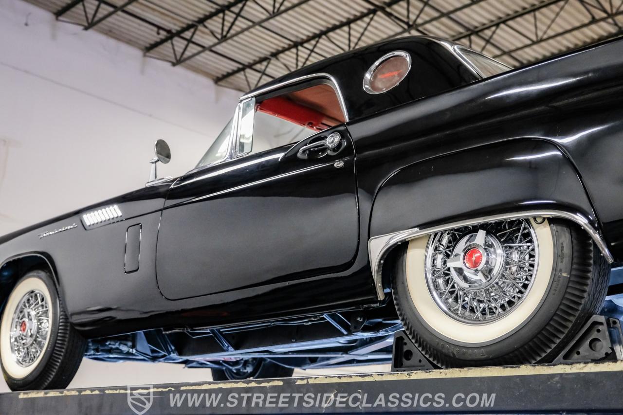 1957 Ford Thunderbird