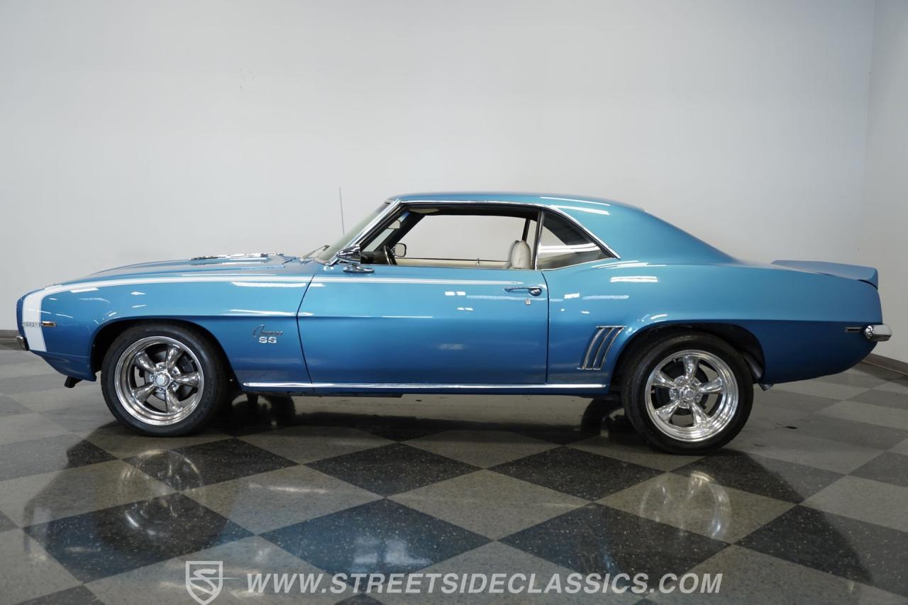 1969 Chevrolet Camaro SS Tribute