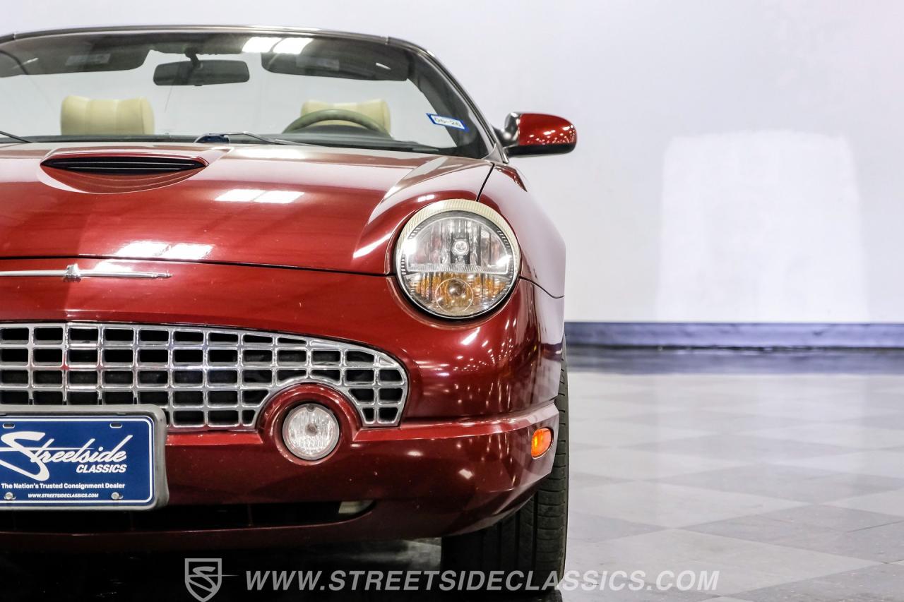 2004 Ford Thunderbird