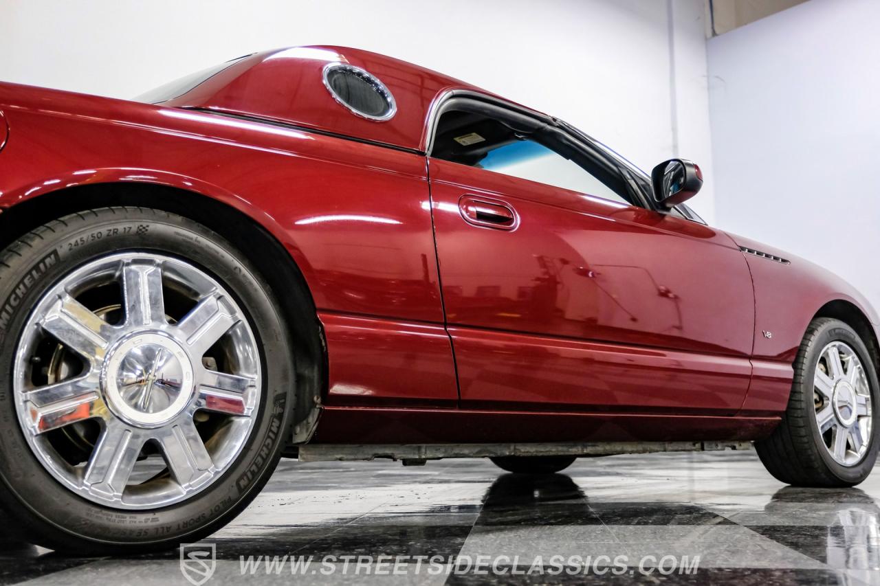 2004 Ford Thunderbird