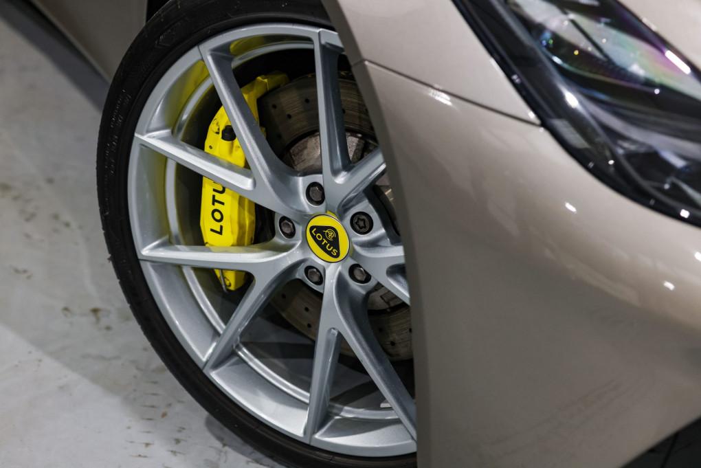 2024 Lotus Emira