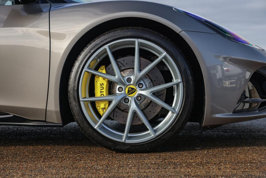 2024 Lotus Emira