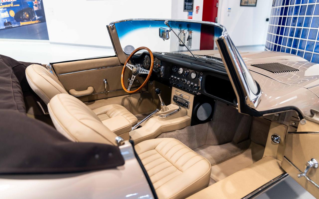 1966 Jaguar E-Type Series 1 Roadster