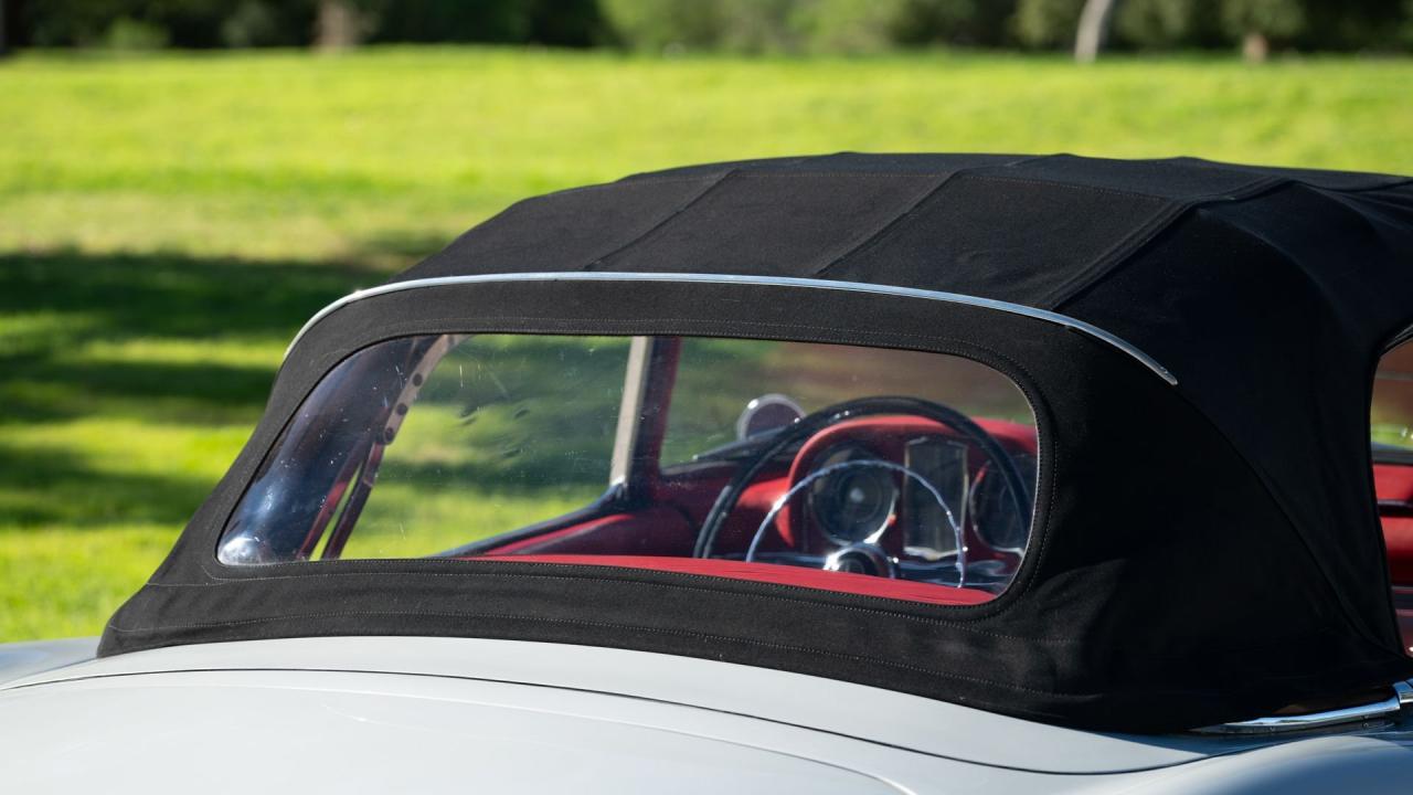 1960 Mercedes - Benz 300 SL Roadster