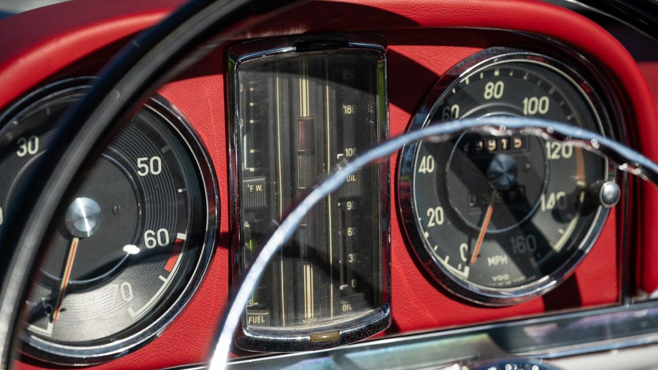 1960 Mercedes - Benz 300 SL Roadster