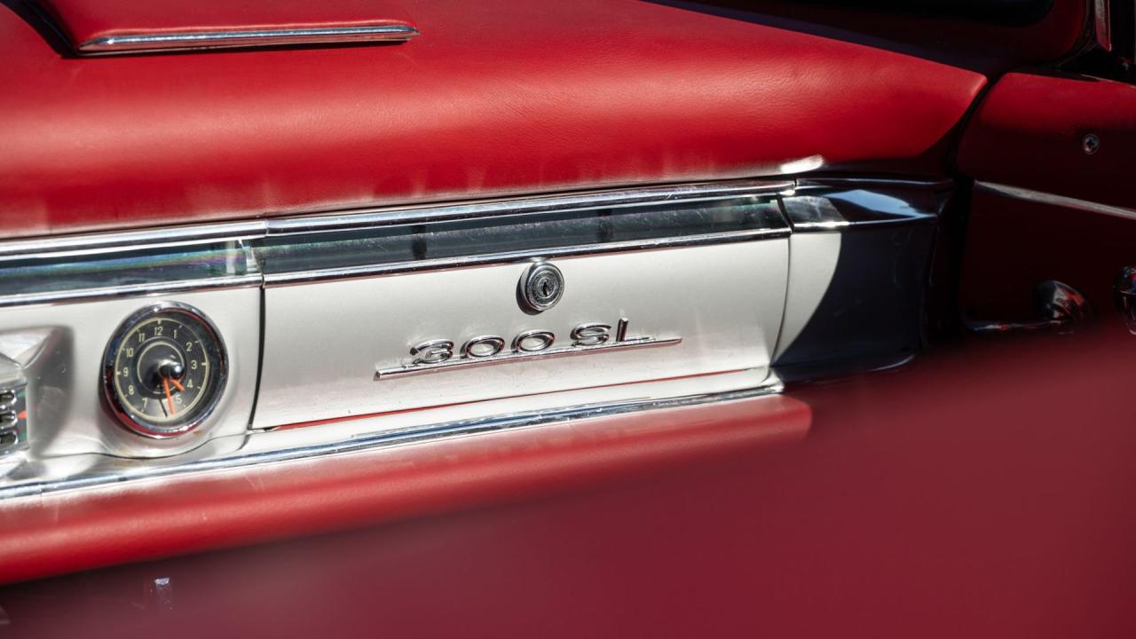 1960 Mercedes - Benz 300 SL Roadster