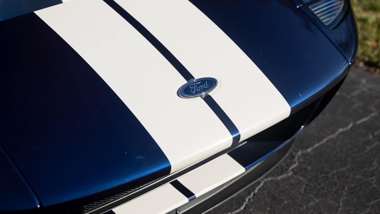 2005 Ford GT