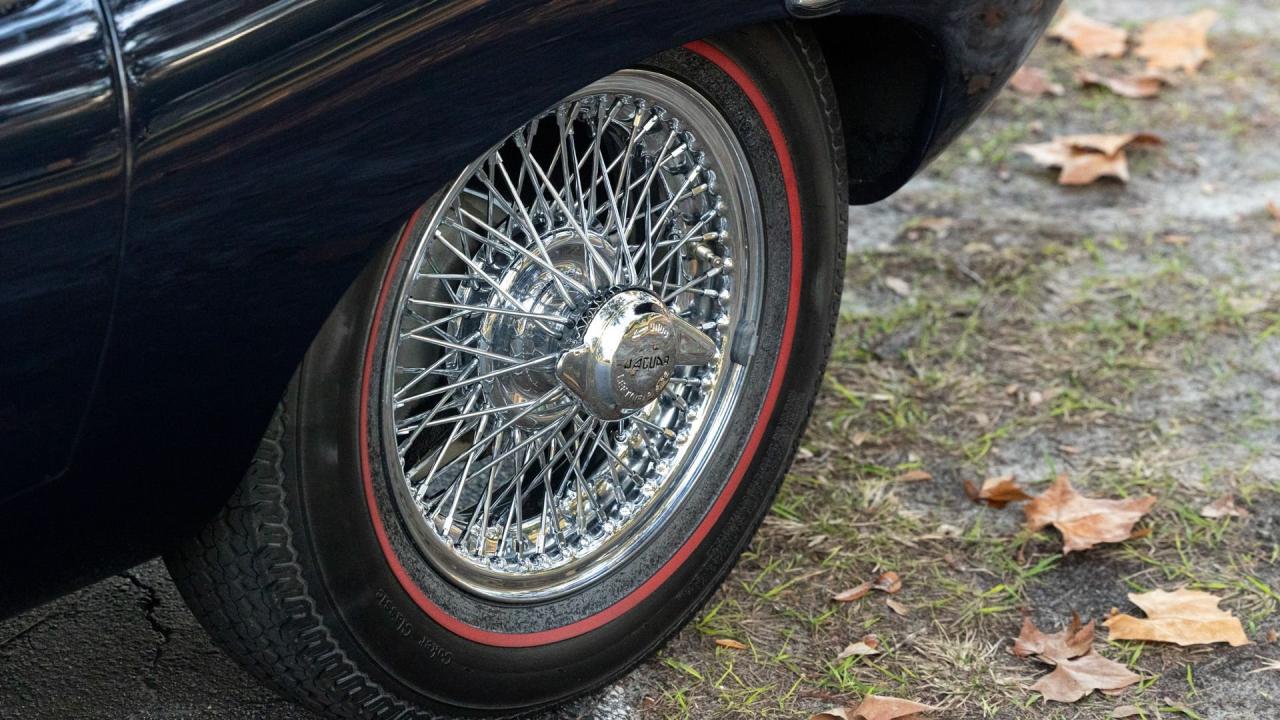 1967 Jaguar E-Type Series 1 4.2 Roadster