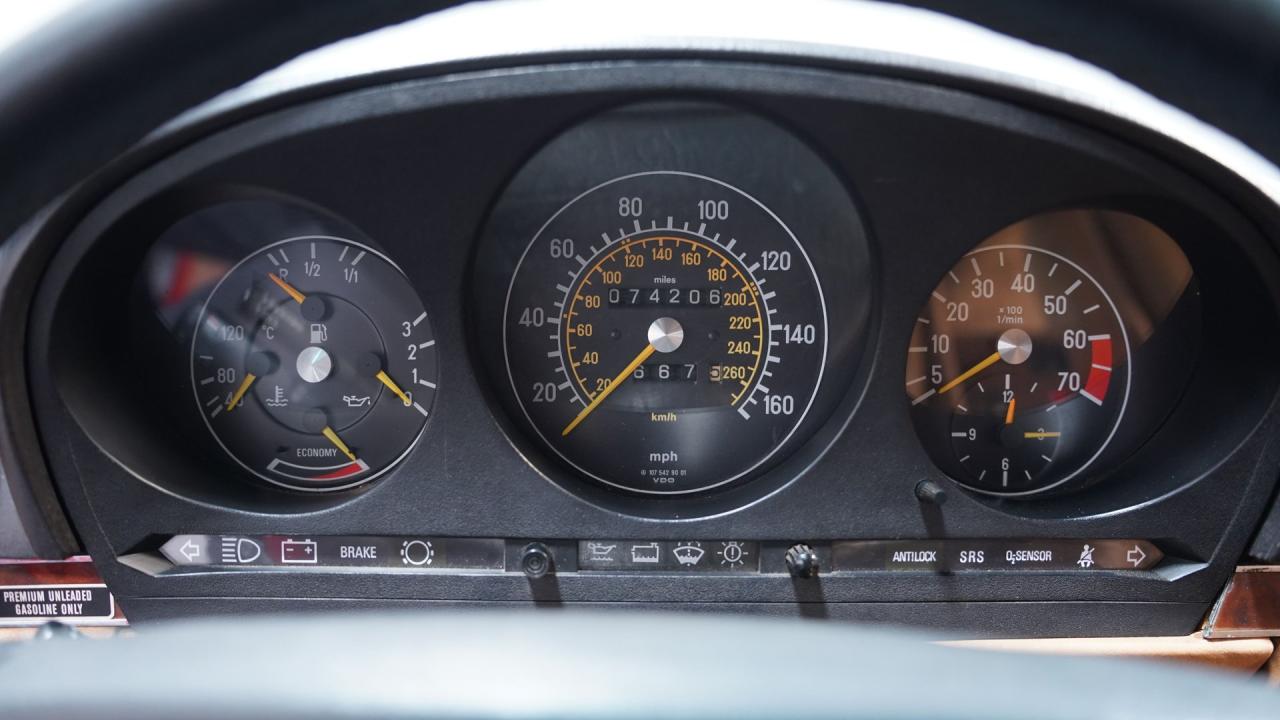 1986 Mercedes - Benz 560SL