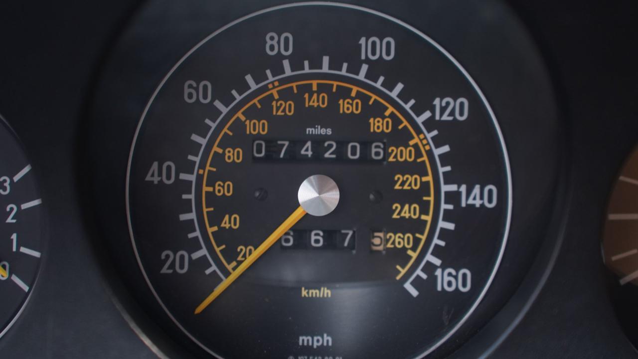 1986 Mercedes - Benz 560SL