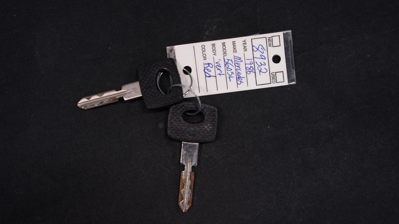 1986 Mercedes - Benz 560SL