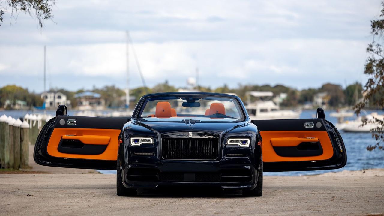 2017 Rolls - Royce Dawn