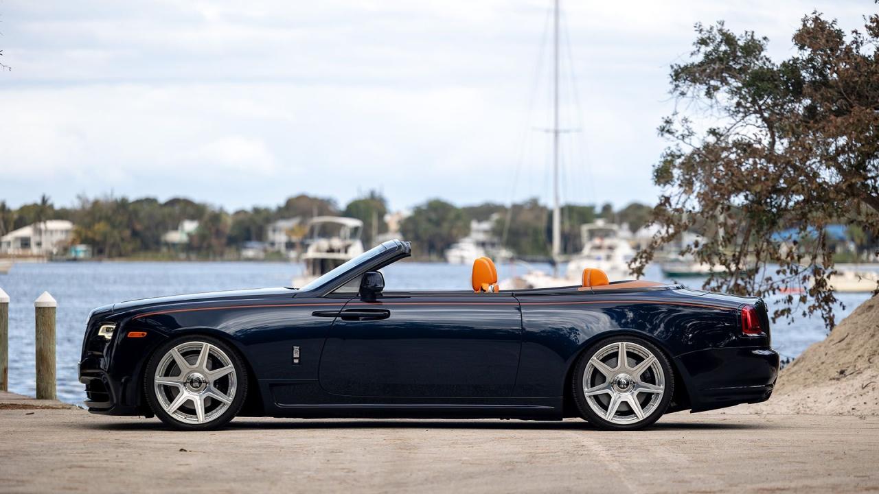 2017 Rolls - Royce Dawn