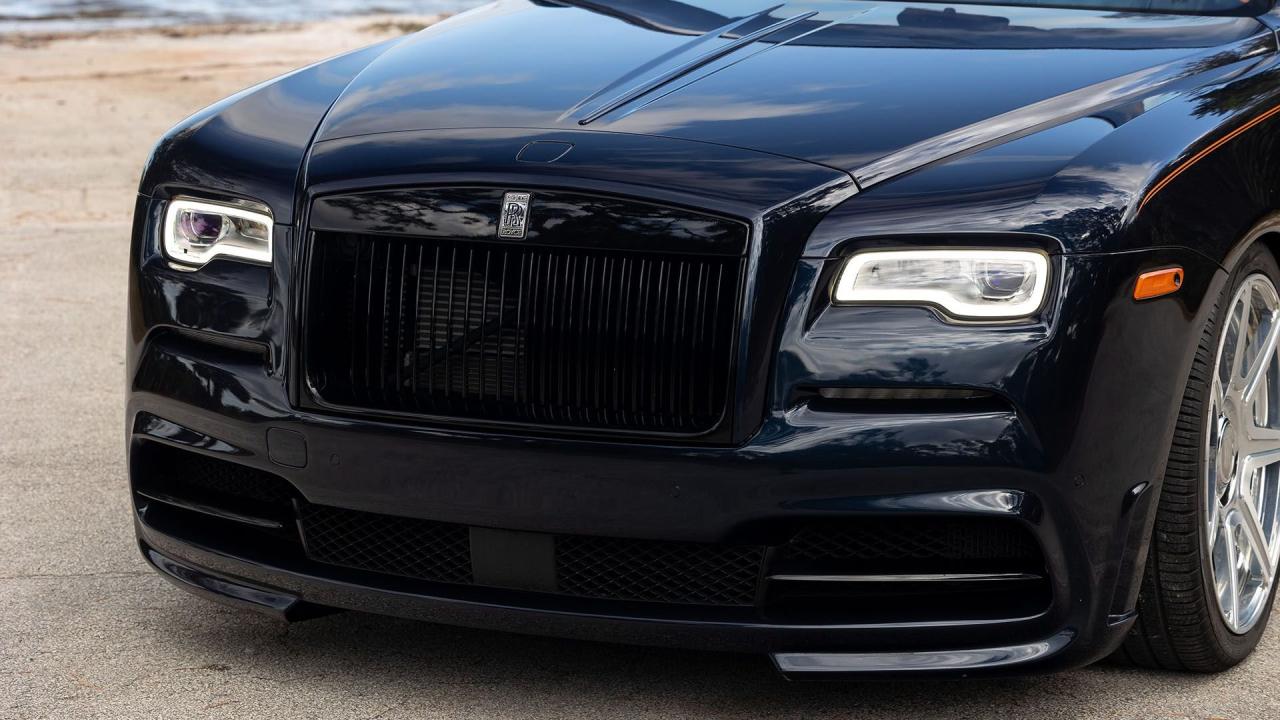 2017 Rolls - Royce Dawn