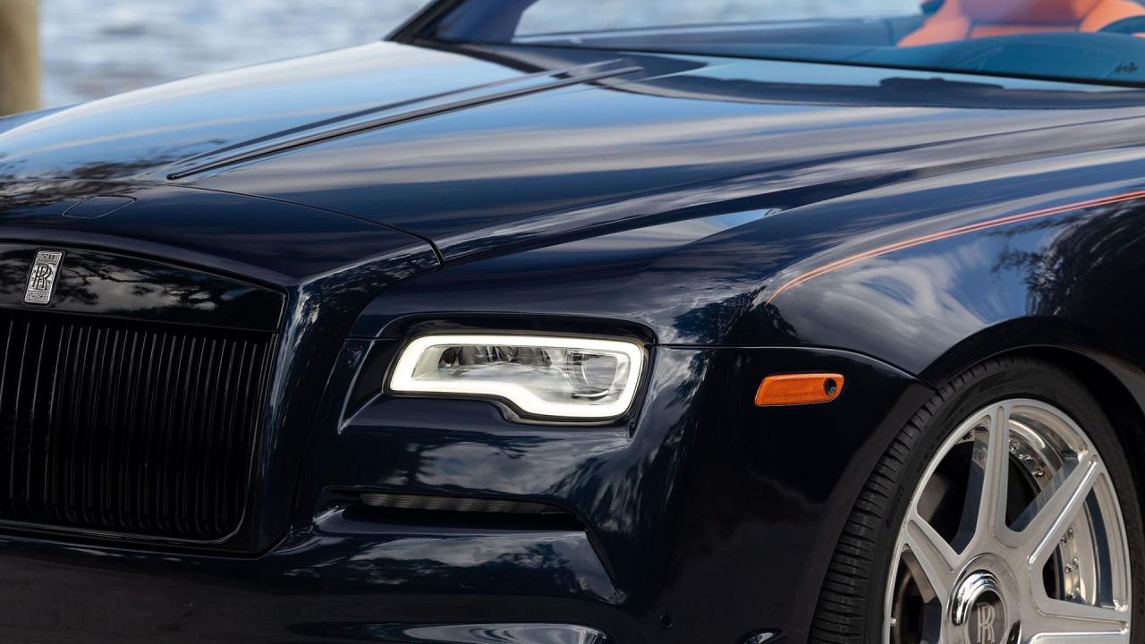 2017 Rolls - Royce Dawn