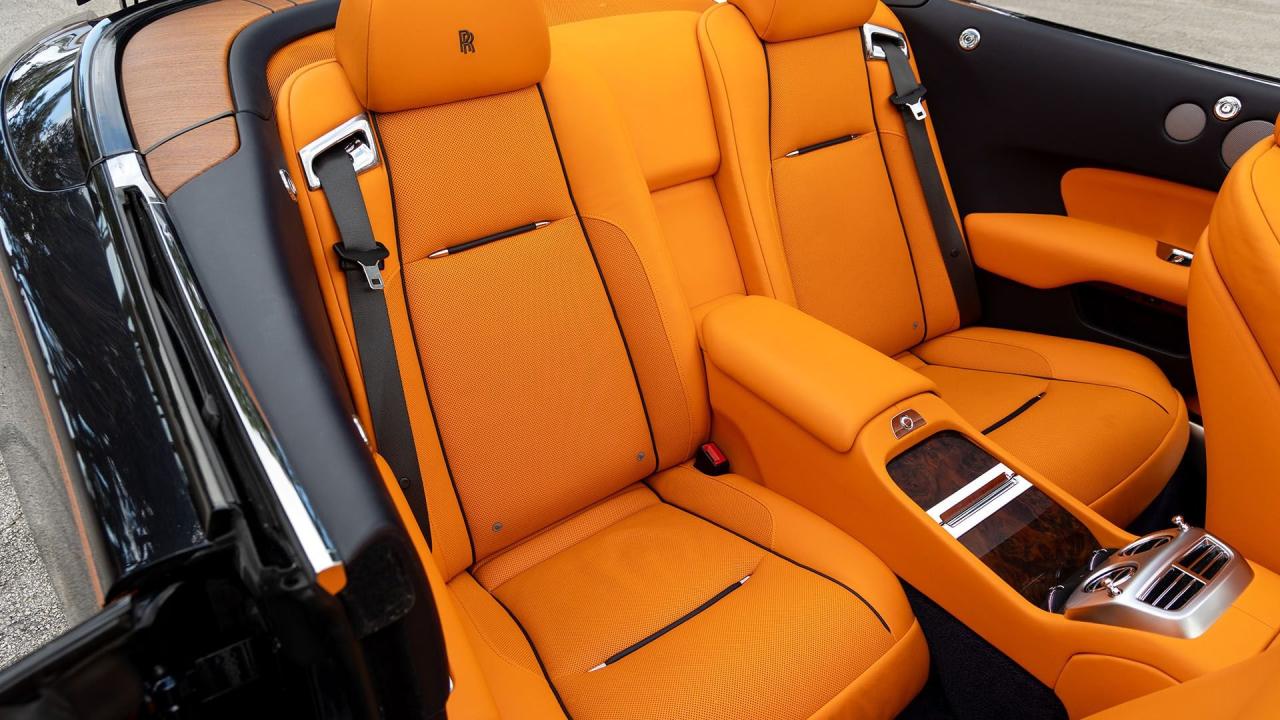 2017 Rolls - Royce Dawn