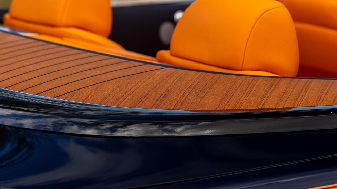 2017 Rolls - Royce Dawn