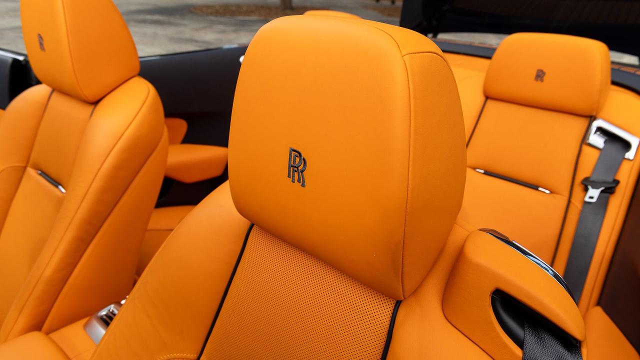 2017 Rolls - Royce Dawn