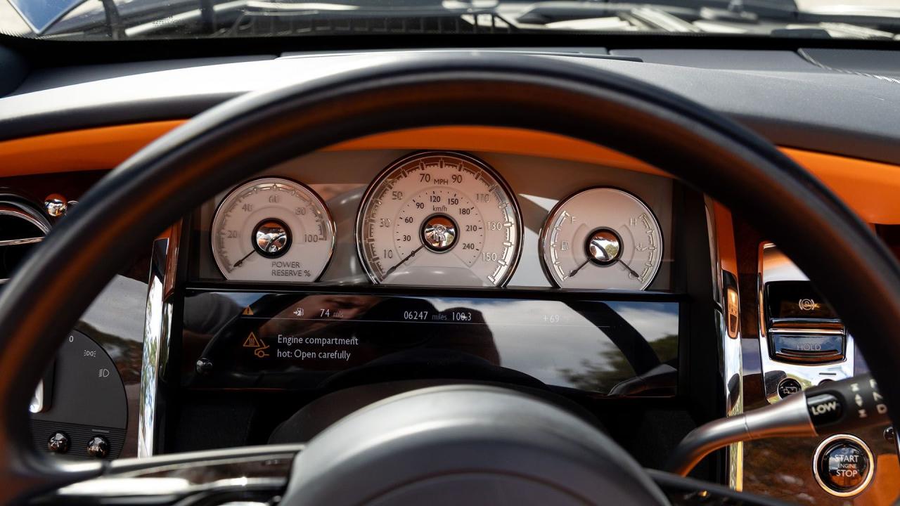 2017 Rolls - Royce Dawn