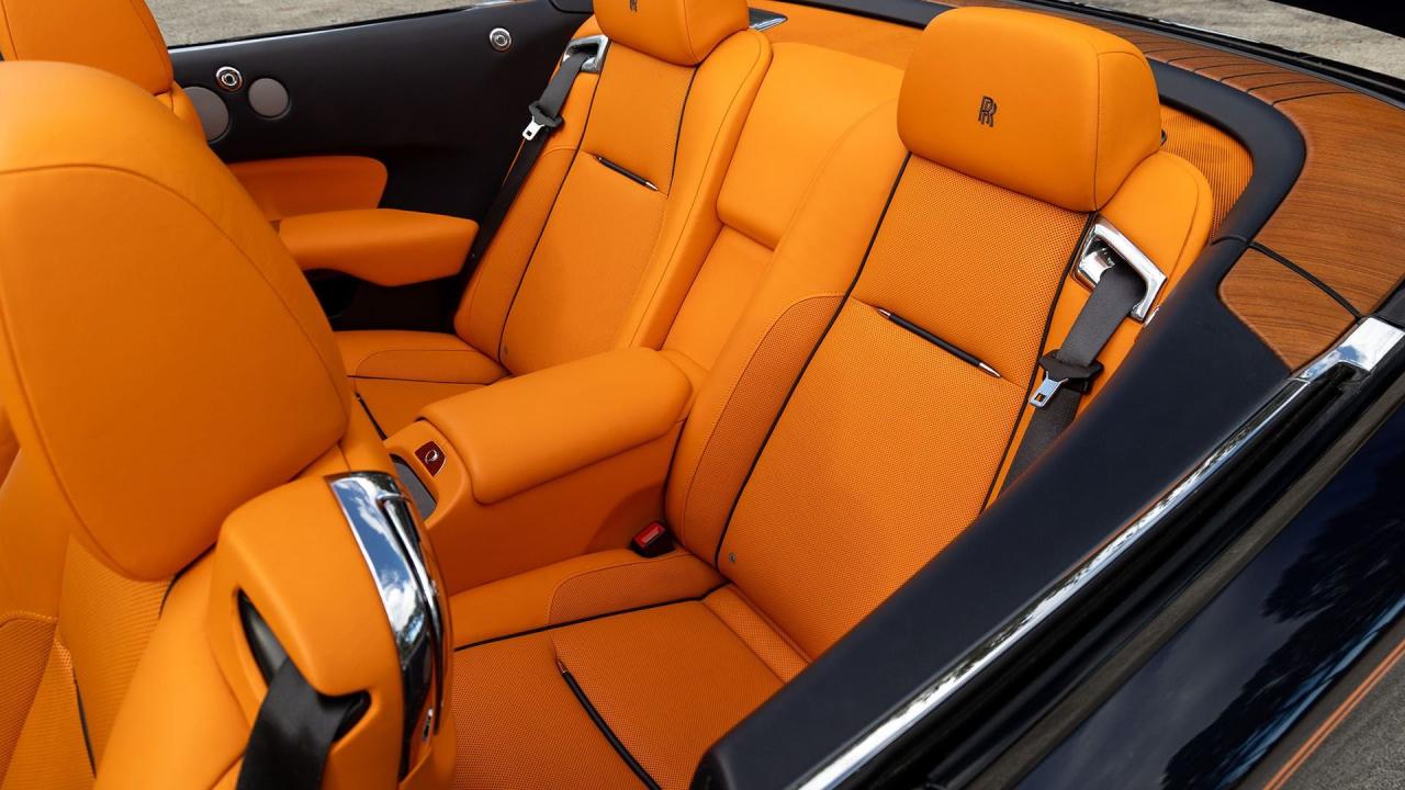 2017 Rolls - Royce Dawn