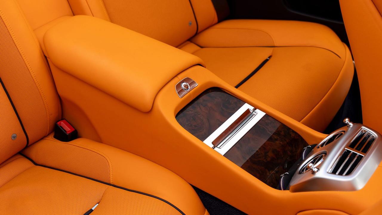 2017 Rolls - Royce Dawn