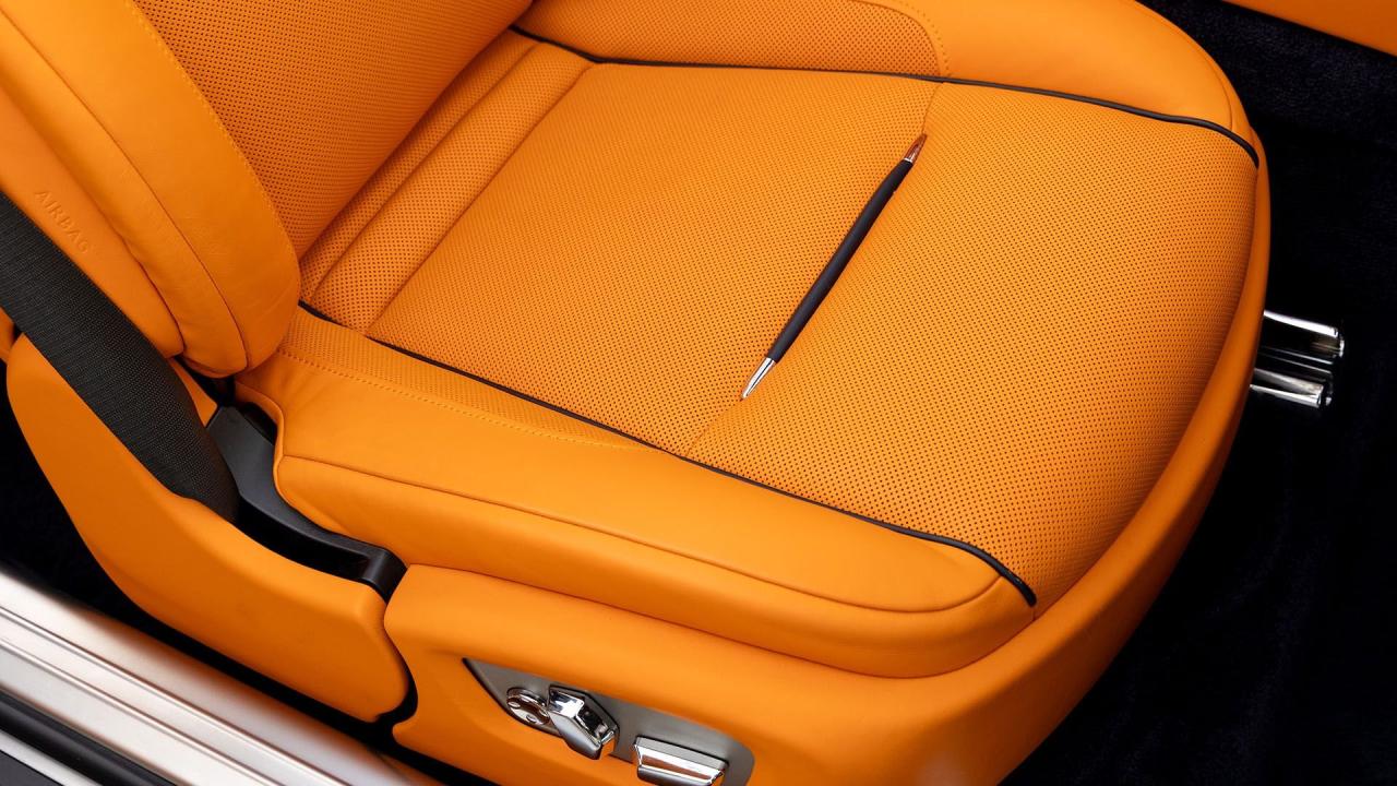 2017 Rolls - Royce Dawn