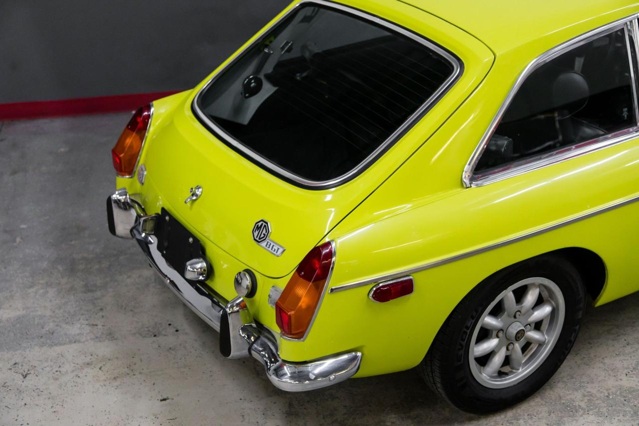 1974 MG MGB GT OVERDRIVE