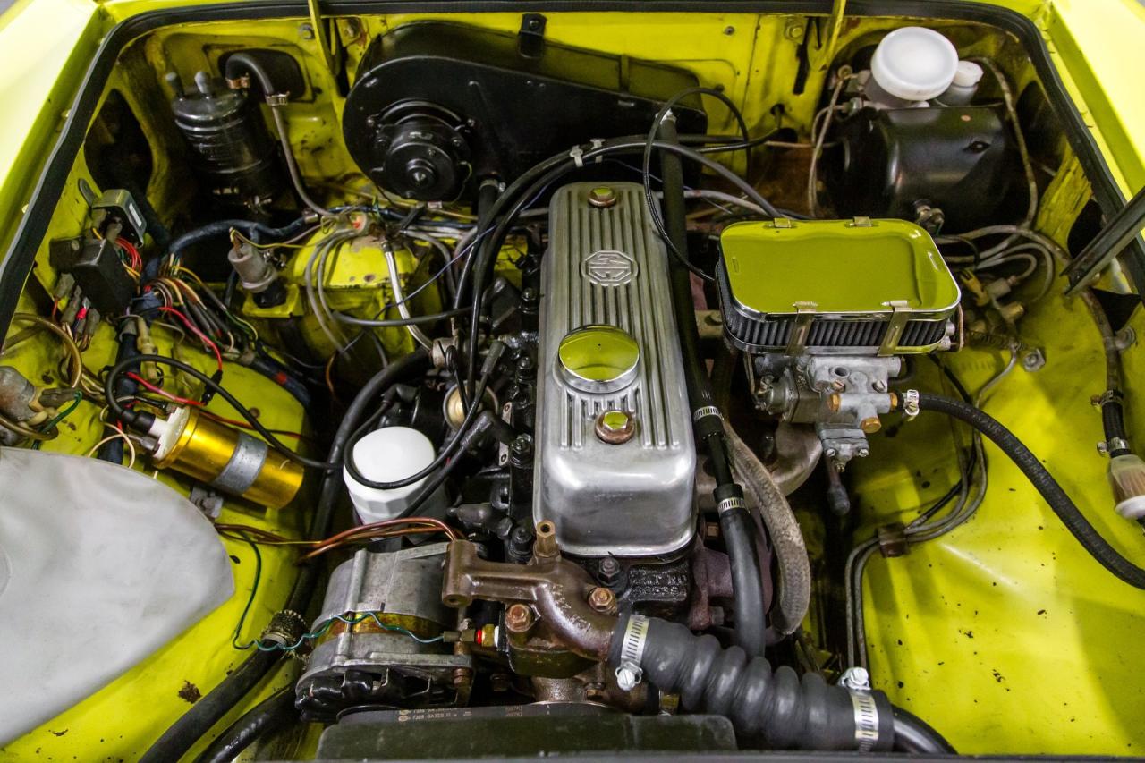 1974 MG MGB GT OVERDRIVE