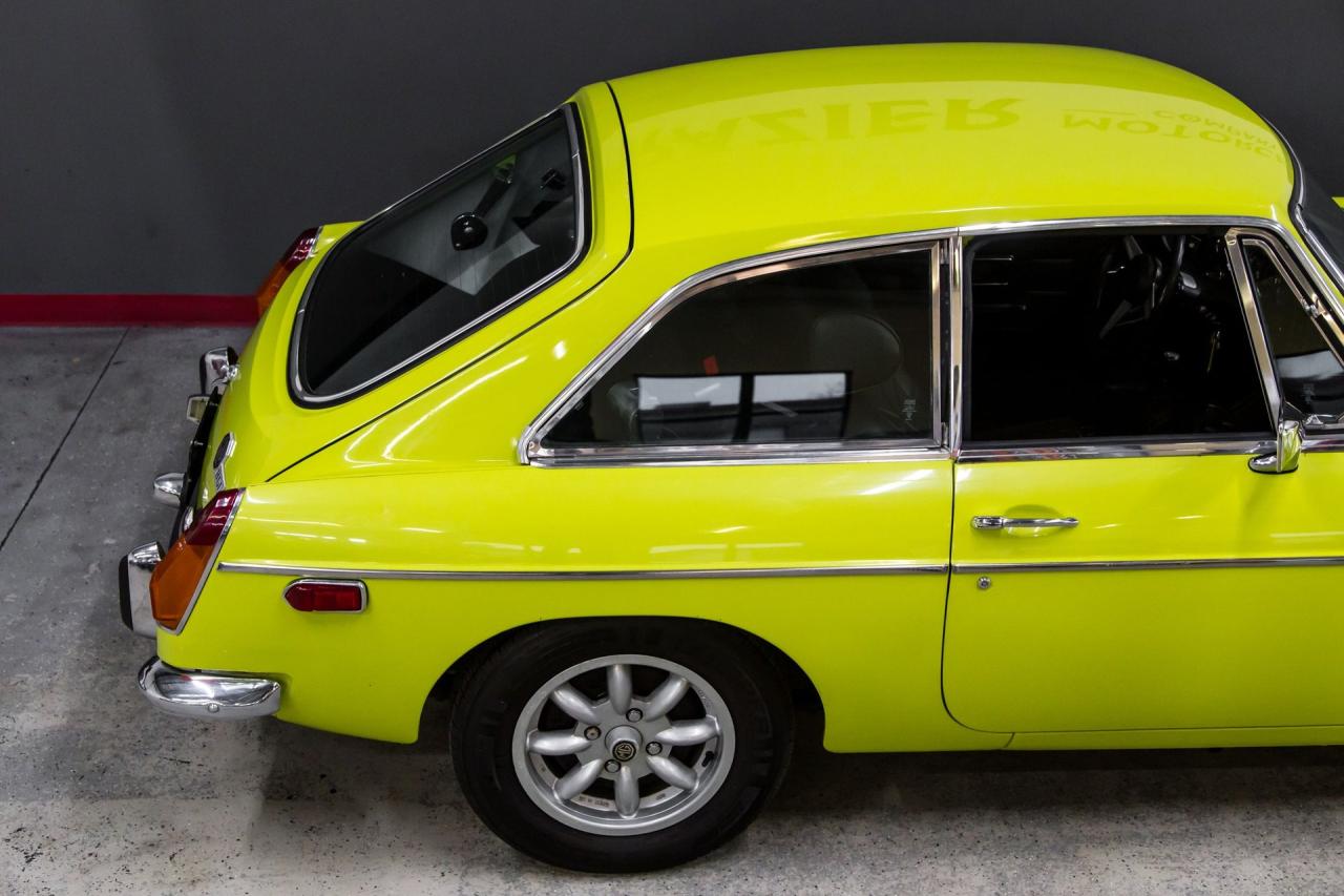 1974 MG MGB GT OVERDRIVE