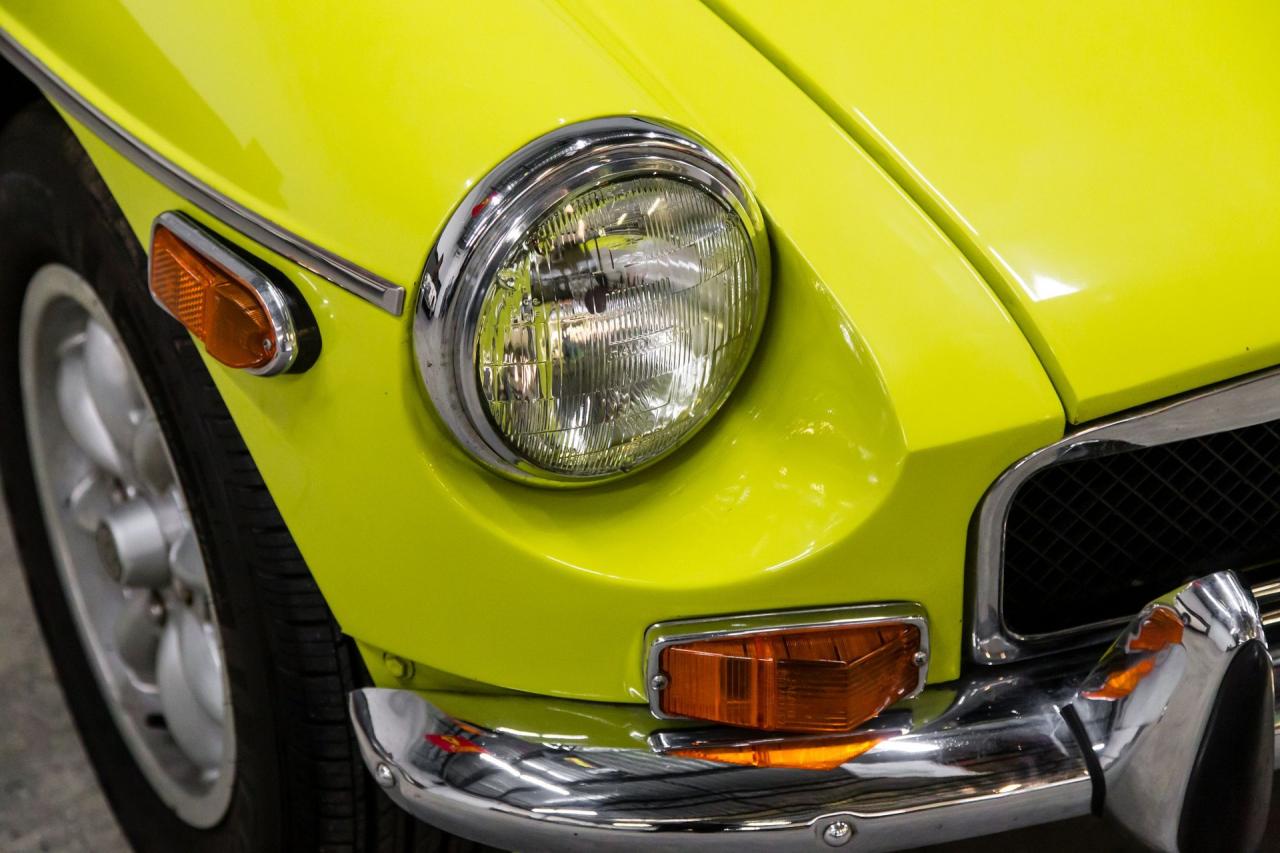 1974 MG MGB GT OVERDRIVE