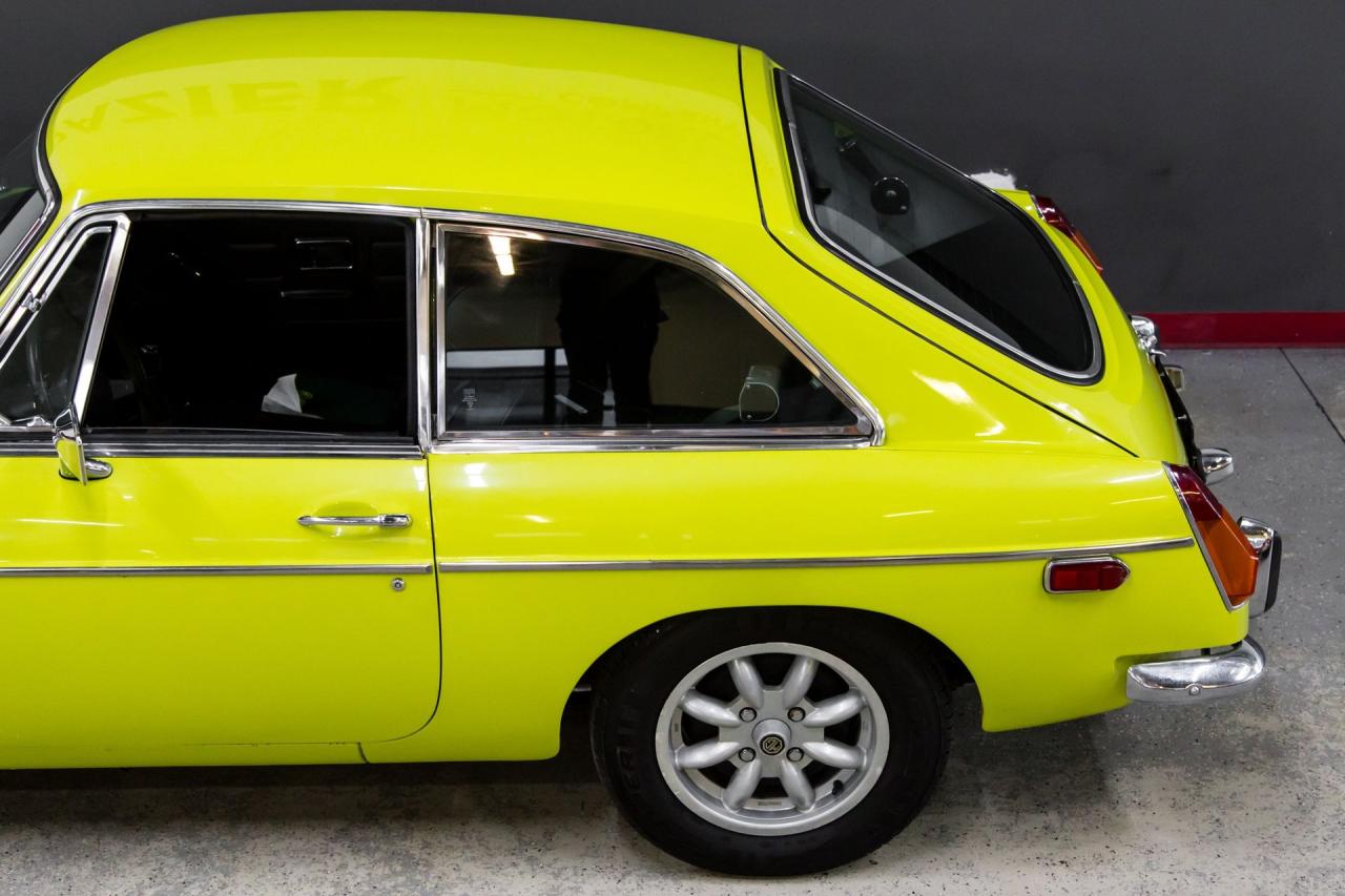 1974 MG MGB GT OVERDRIVE