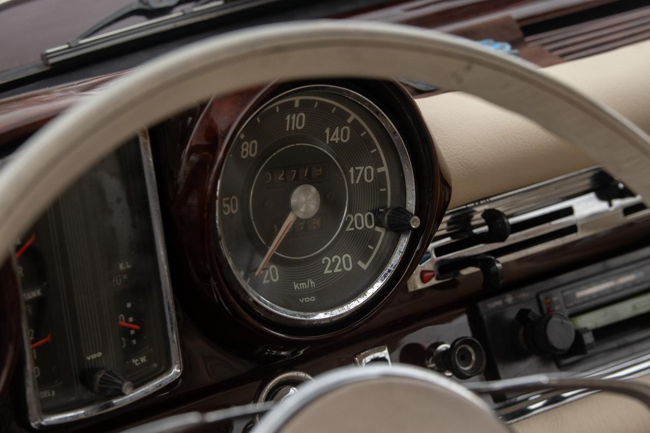 1966 Mercedes - Benz 300 SE Coup&eacute;