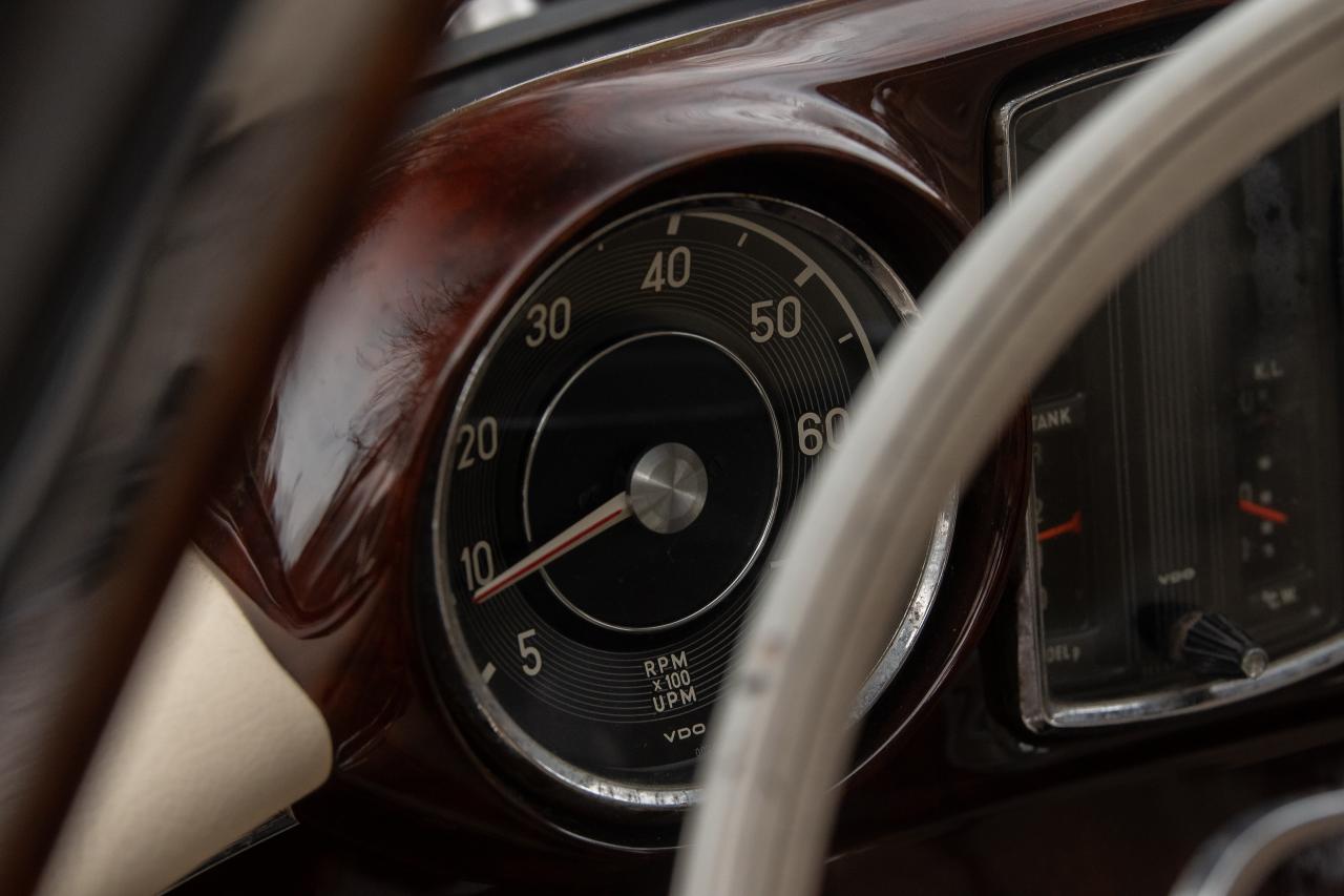 1966 Mercedes - Benz 300 SE Coup&eacute;