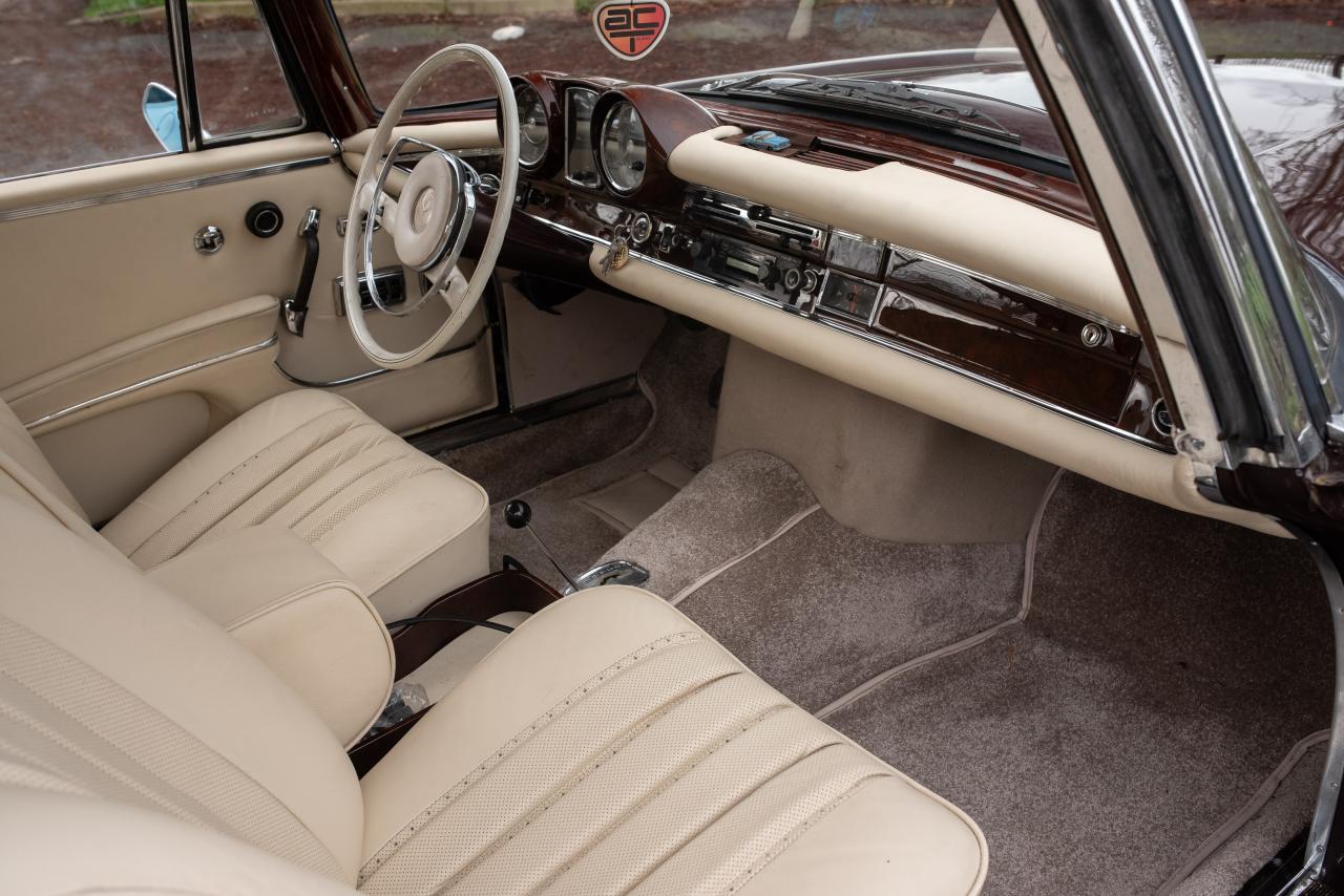 1966 Mercedes - Benz 300 SE Coup&eacute;