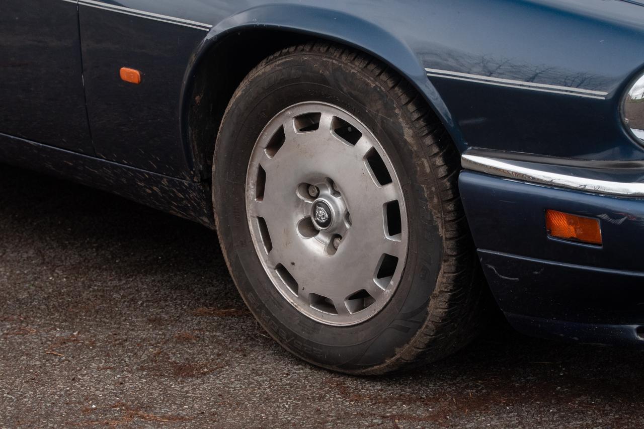 1995 Jaguar XJS Celebration Coup&eacute;