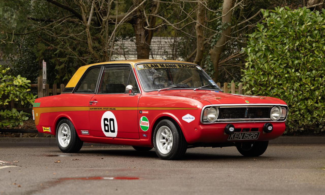 1969 Ford Cortina Mk. II (Alan Mann Tribute)