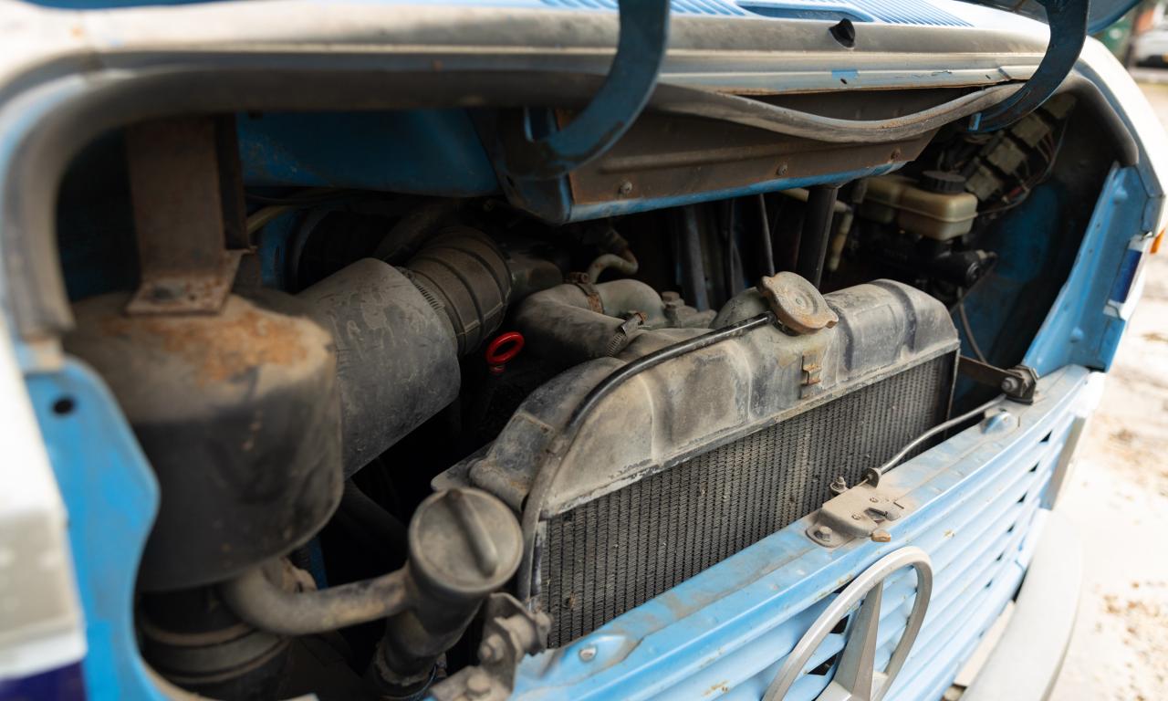 1982 Mercedes - Benz 608D (Flatbed)