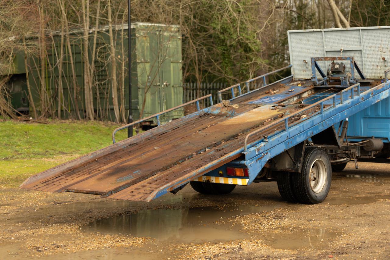 1982 Mercedes - Benz 608D (Flatbed)