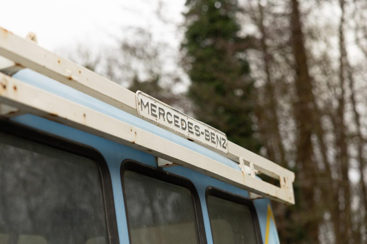 1982 Mercedes - Benz 608D (Flatbed)