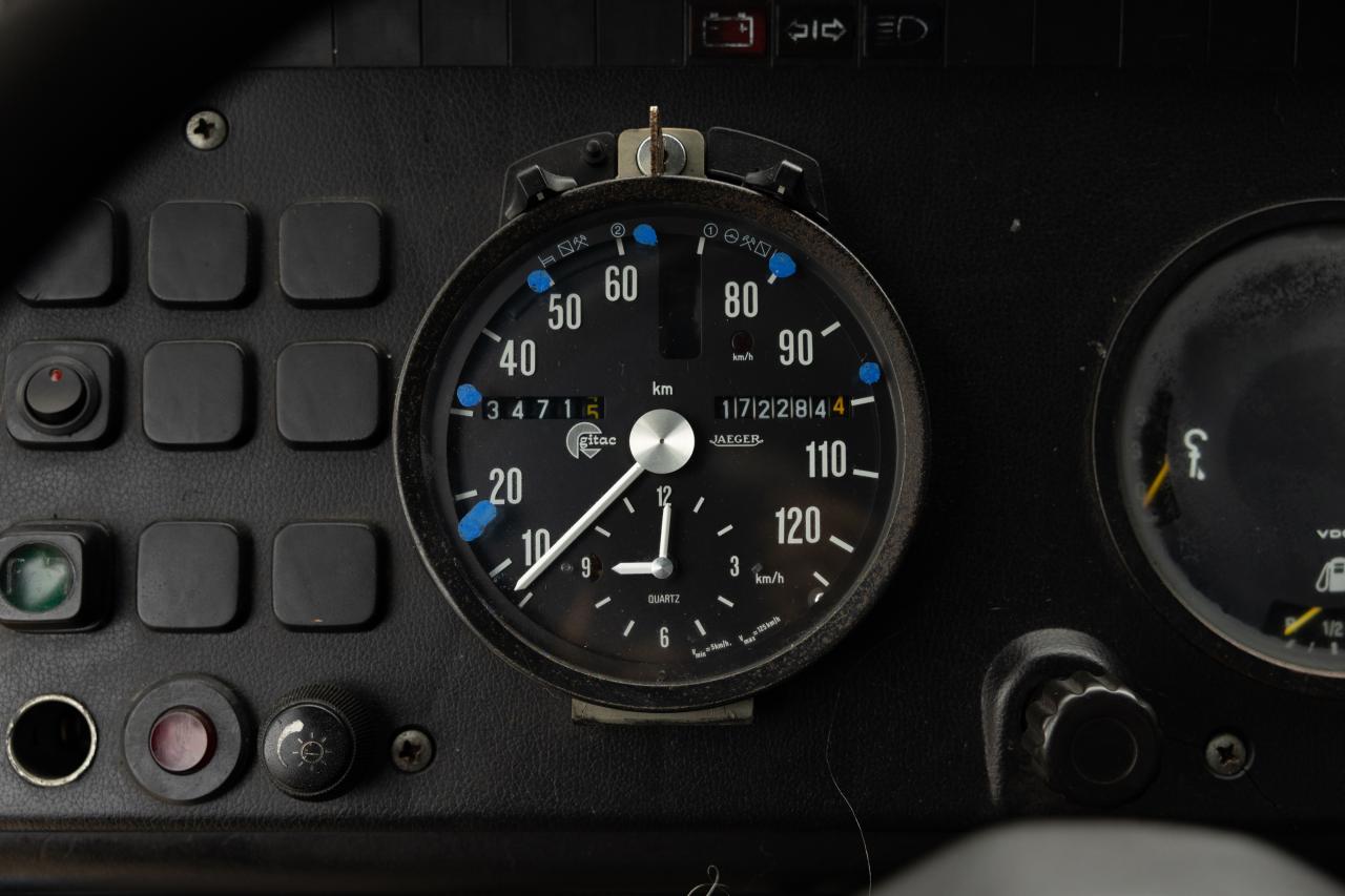 1982 Mercedes - Benz 608D (Flatbed)